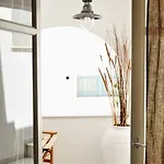 Casa Valeri I - Charming Cycladic In Naxos Town Apartment *